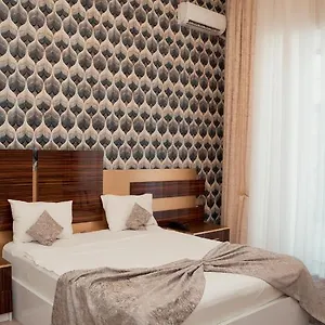 4* فندق Dionis